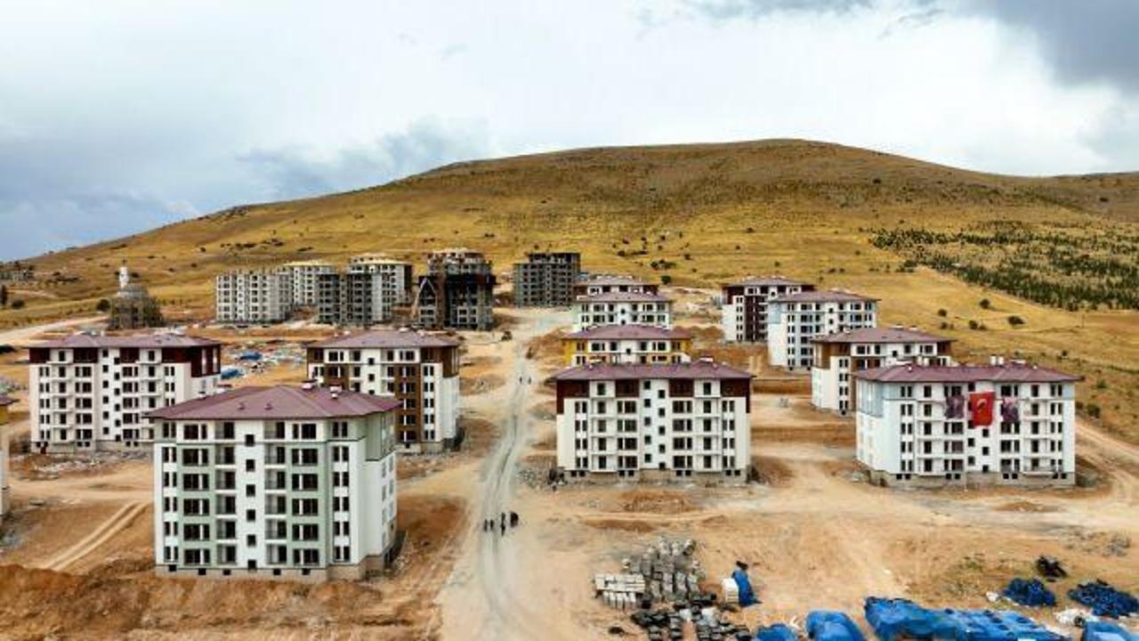 Bakan Özhaseki, 39 bin 121 konutun yapımında sona gelindiğini duyurdu!