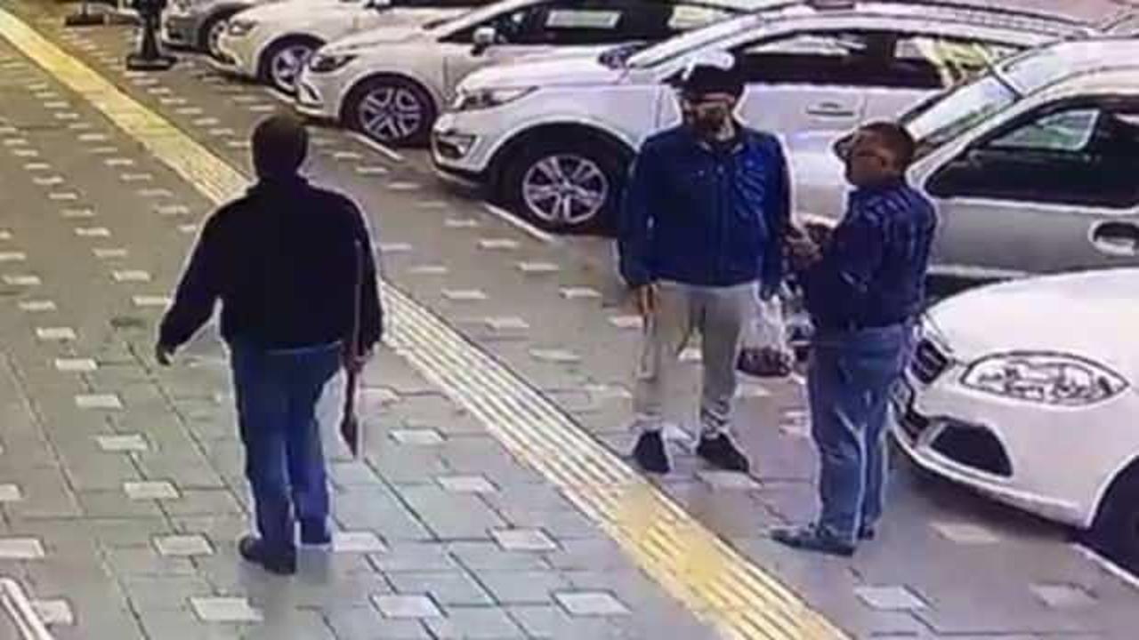 Bursa’da baltayla park halindeki araçları parçaladı