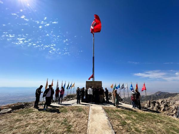 Cudi Dağı'na 207 şehidin anısına 'Şehitler Anıtı' yapıldı