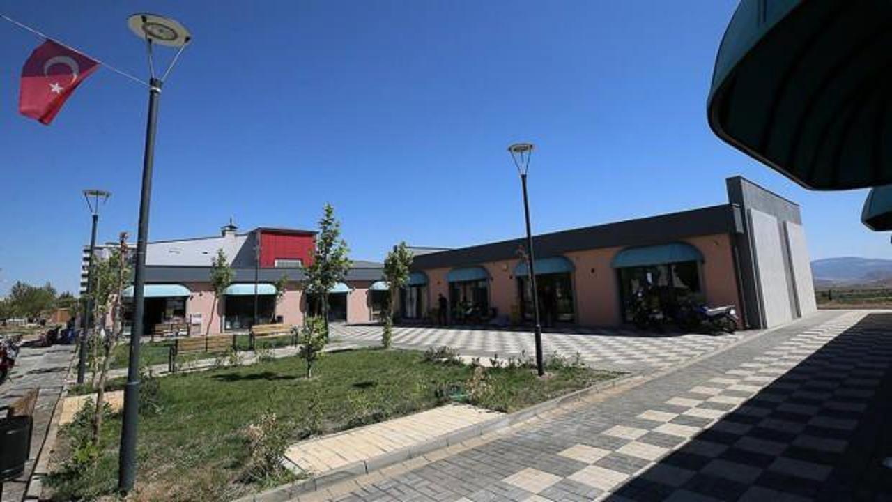 Depremzede esnaf için şimdiye kadar 11 bin 301 iş yeri yapıldı