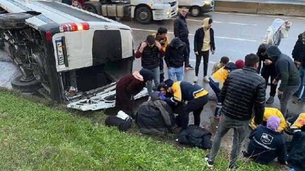 Kocaeli’de işçi servisi devrildi: 1’i ağır 9 yaralı