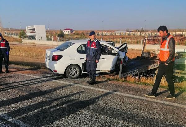 Sivas'ta otomobiller çarpıştı: 1 ölü, 4 yaralı