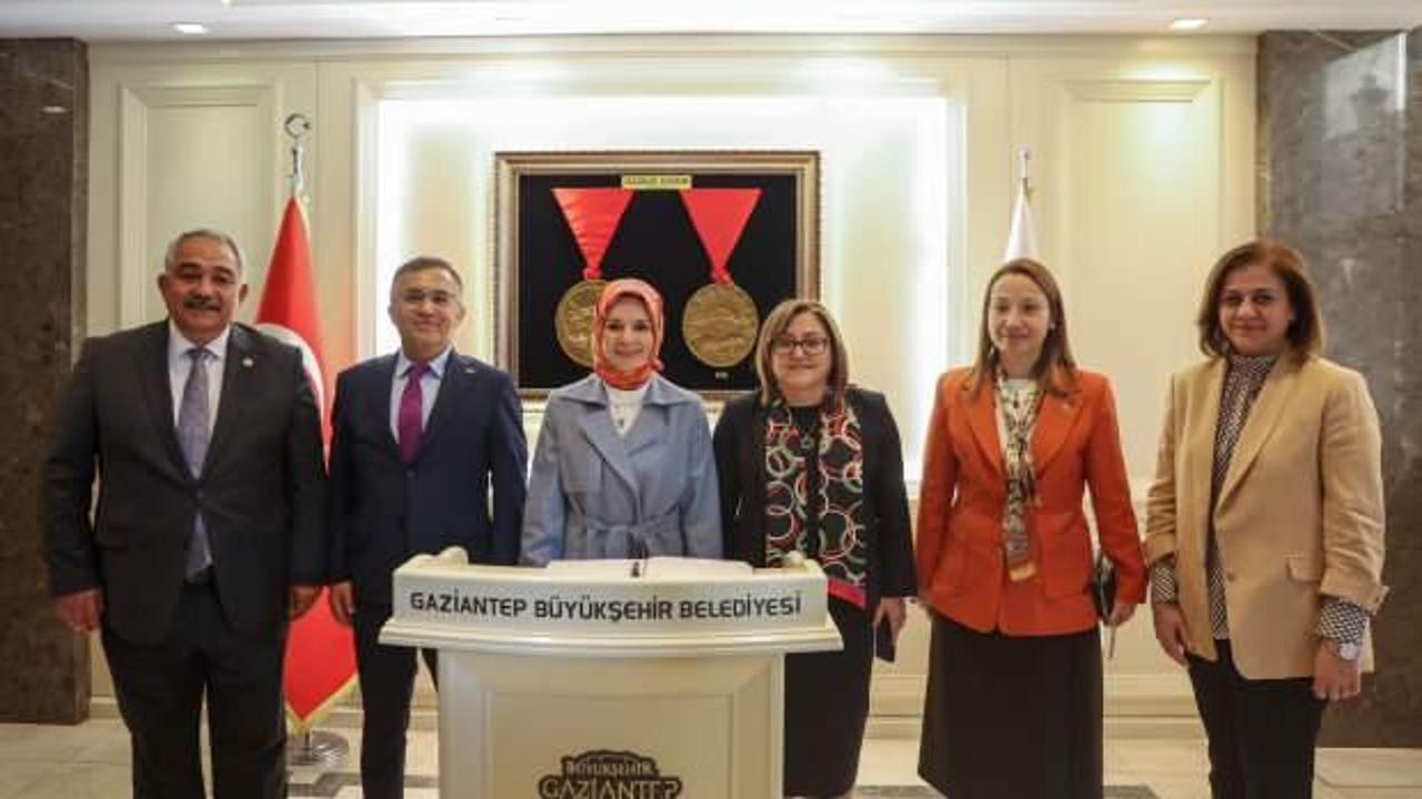 Aile ve Sosyal Hizmetler Bakanı Göktaş, Başkan Şahin’i ziyaret etti