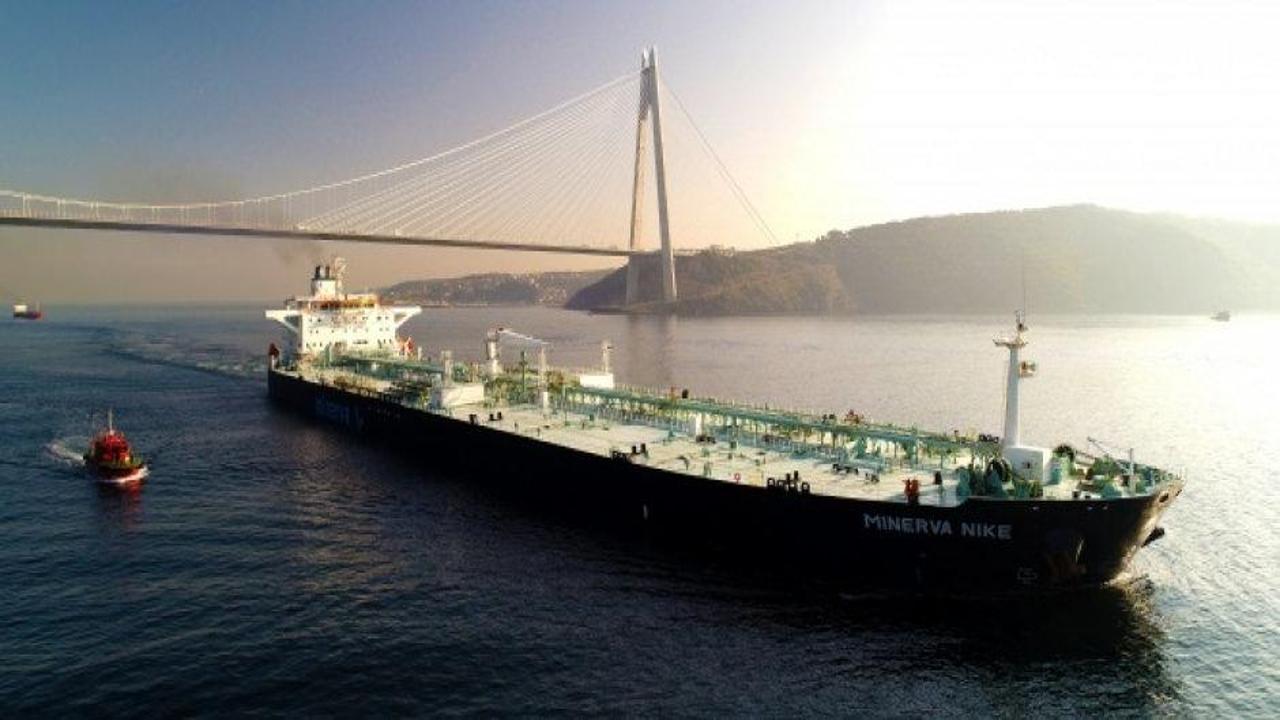 İstanbul Boğazı gemi trafiğine açıldı