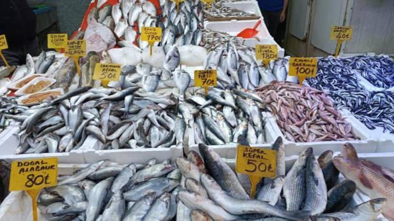 Karadenizlilerin burun kıvırdığı hamsi Anadolu’ya kolilerle gönderiliyor