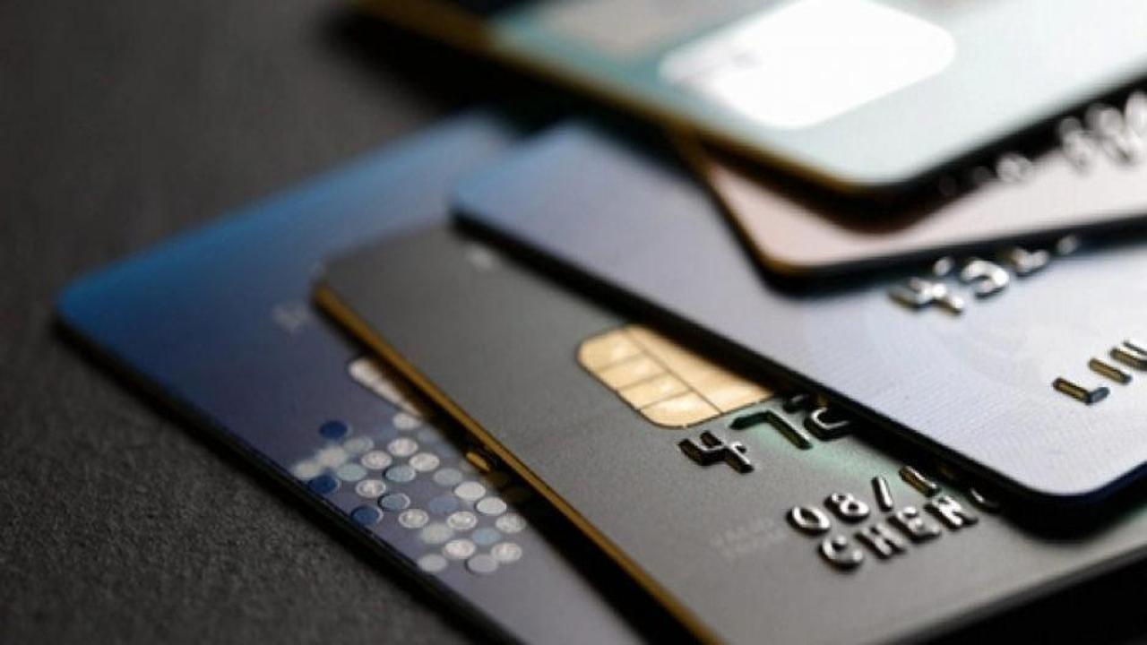 Kredi kartı borcu yüzde 180 yükseldi