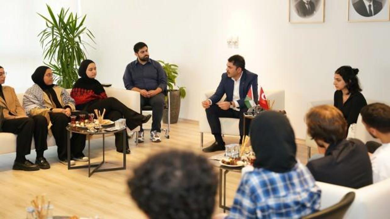 Murat Kurum, Filistinli üniversite öğrencileriyle buluştu