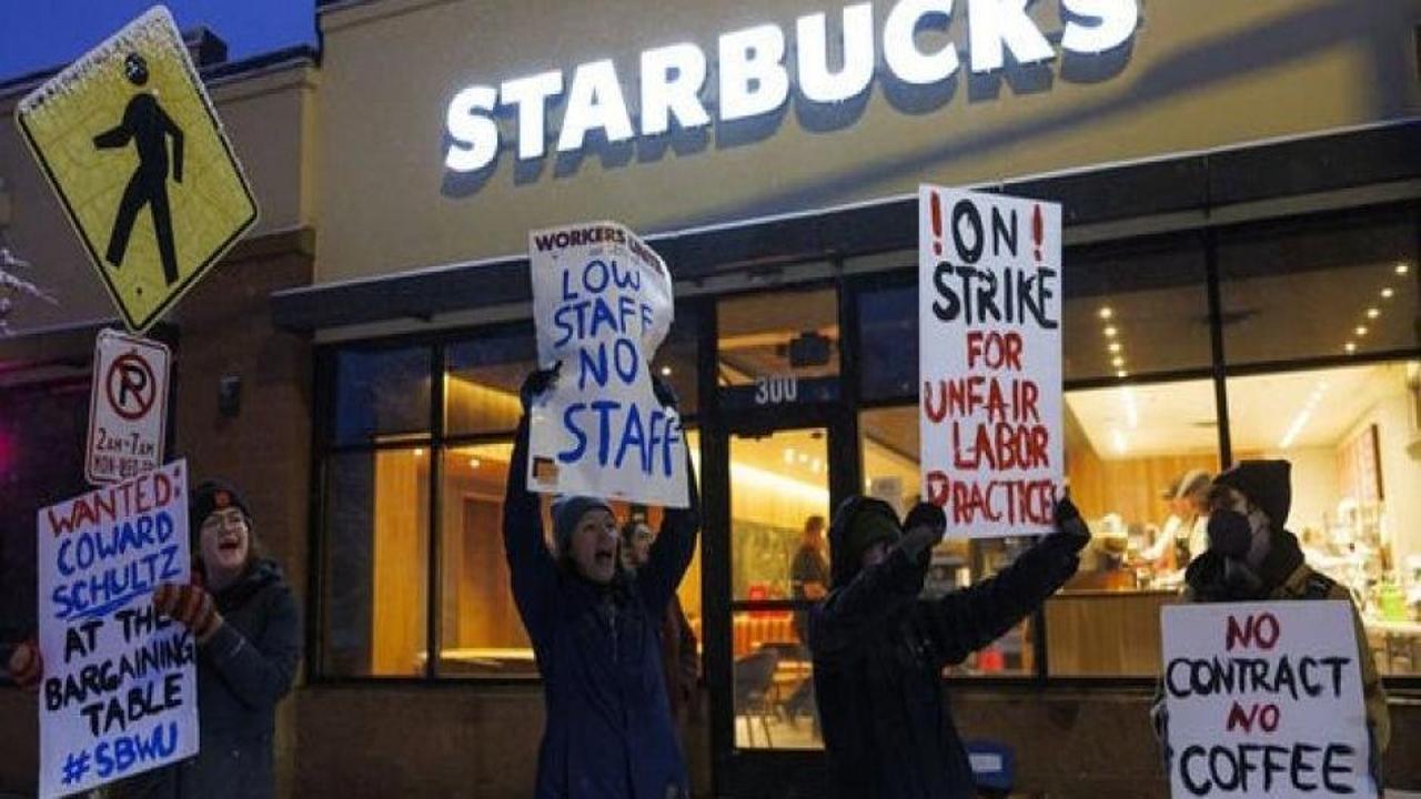 Starbucks’a ikinci darbe: Çalışanları tarihi grev başlatıyor