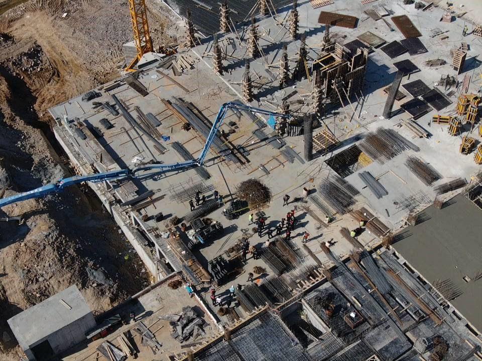 Ataşehir'de vinç devrildi! 1 kişi hayatını kaybetti