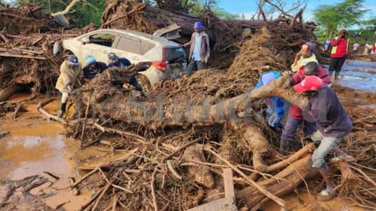 Kuraklığın etkili olduğu Afrika’nın doğusu şimdi de şiddetli yağışlarla mücadele ediyor