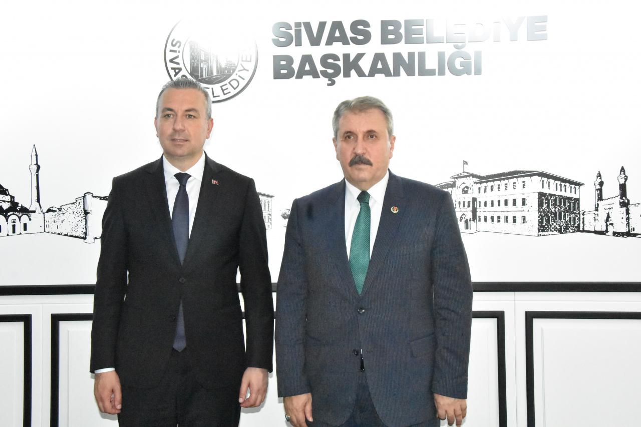 BBP Lideri Destici: Teröristlere belediyelerimizin kapıları kapalı