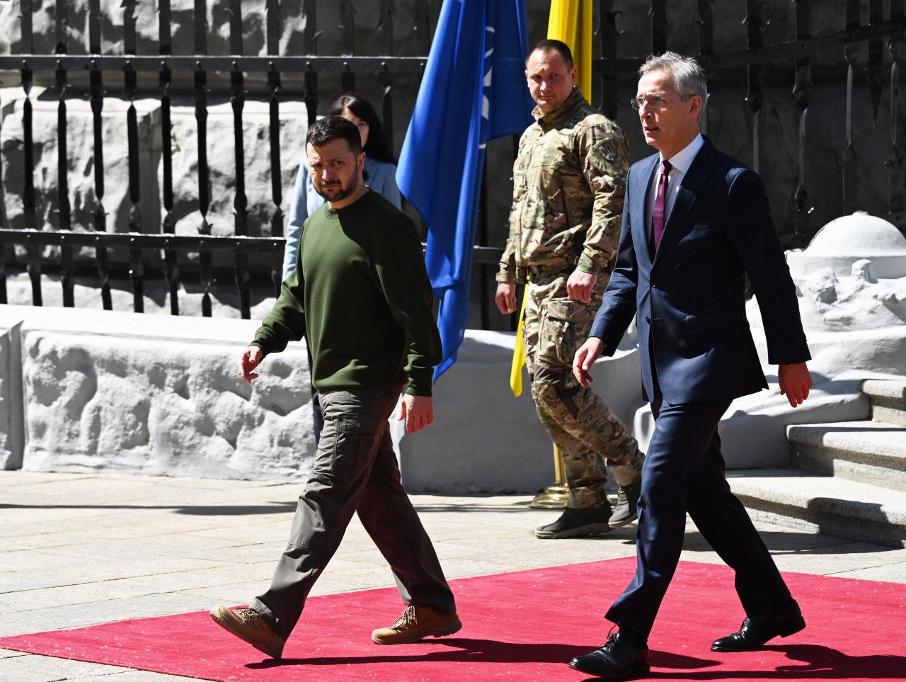 NATO'dan Rusya'yı çıldırtacak Ukrayna duyurusu! Üyeliği resmen ilan ettiler!