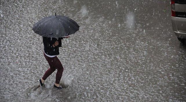 Meteoroloji'den 6 ile sarı kodlu uyarı: Kuvvetli yağış ve rüzgara dikkat