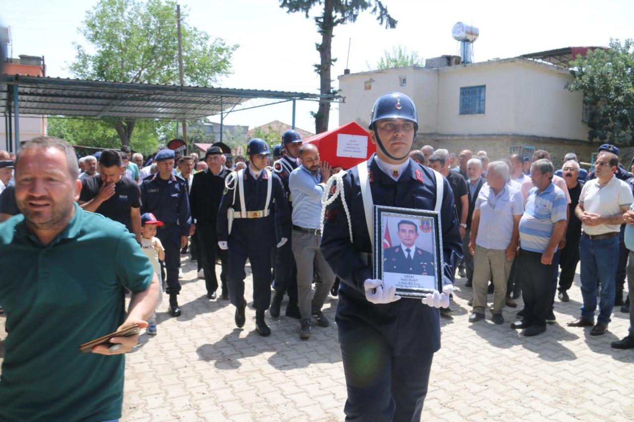 Kazada ölen astsubay, bir yıl önce mezar yerini göstermiş!