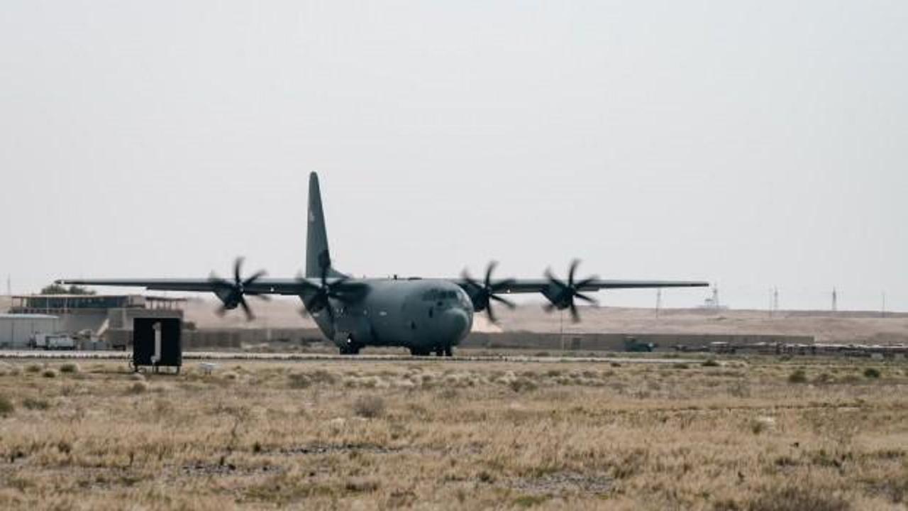 ABD, Gazze’nin kuzeyine 25 binden fazla öğüne denk gelen insani yardımı havadan indirdi