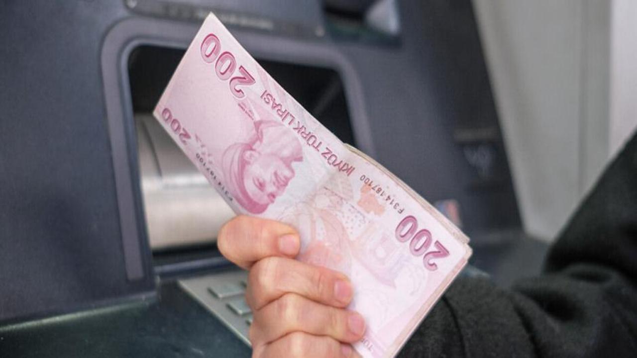 Milyonluk kazanç vadedip hesapları kiralıyorlar