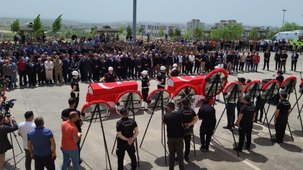 Adıyaman’da meslektaşlarının şehit ettiği polisler için tören düzenlendi