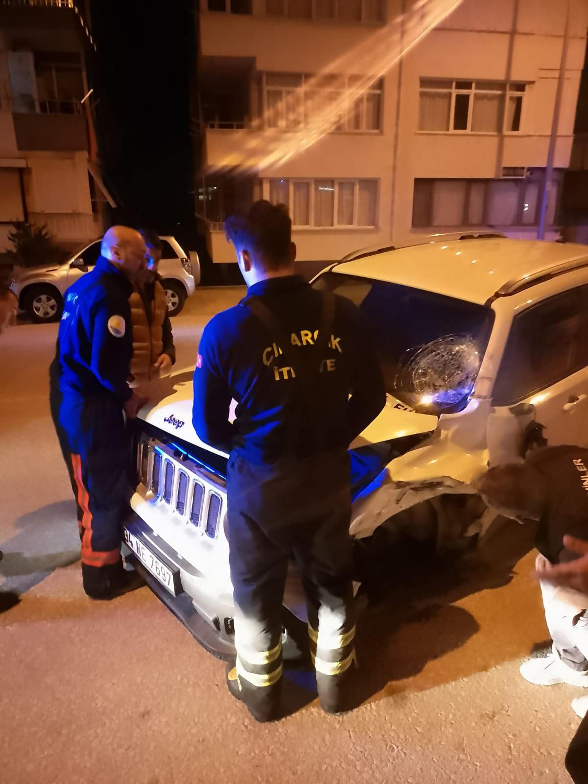 Yalova'da cip motosikletle çarpıştı!