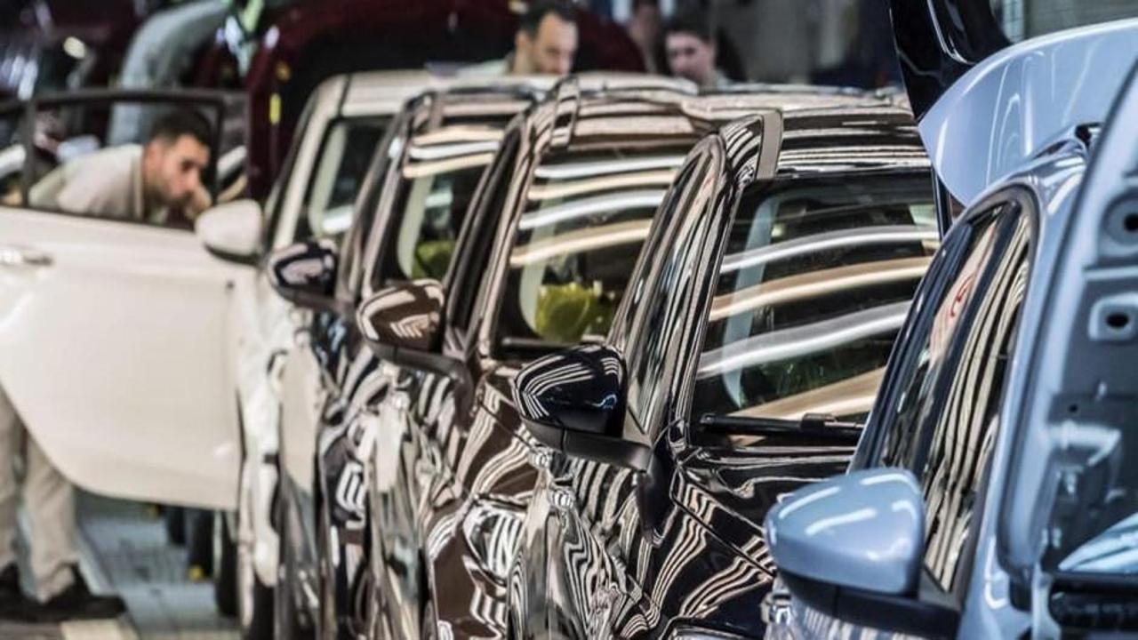 Binek otomobil ihracatı 2,5 milyar doları aştı