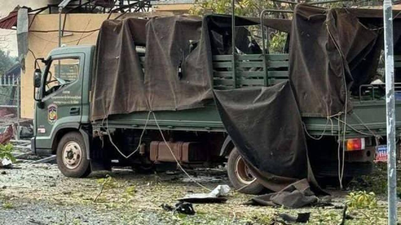 Kamboçya’da mühimmat patlaması: 20 asker öldü