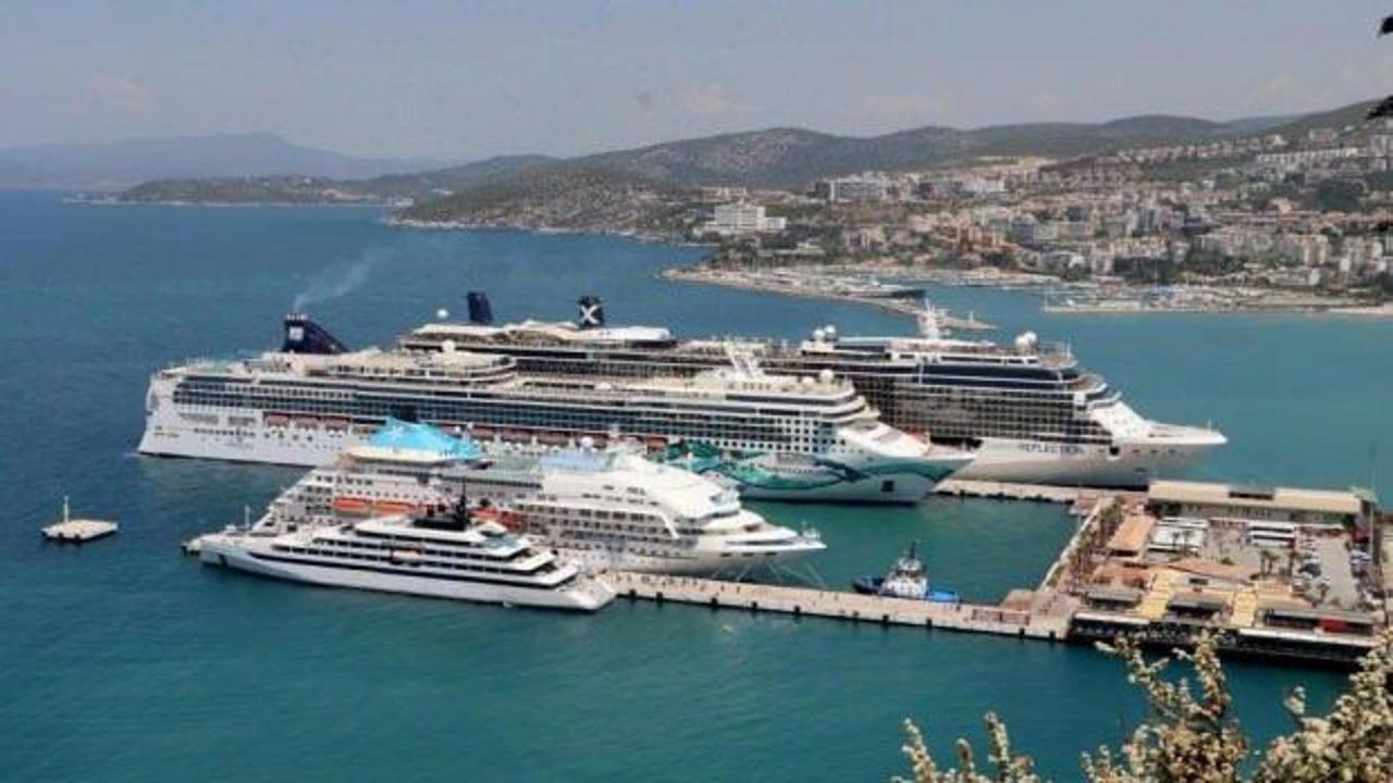 Kuşadası’nda kruvaziyer bereketi yaşanıyor