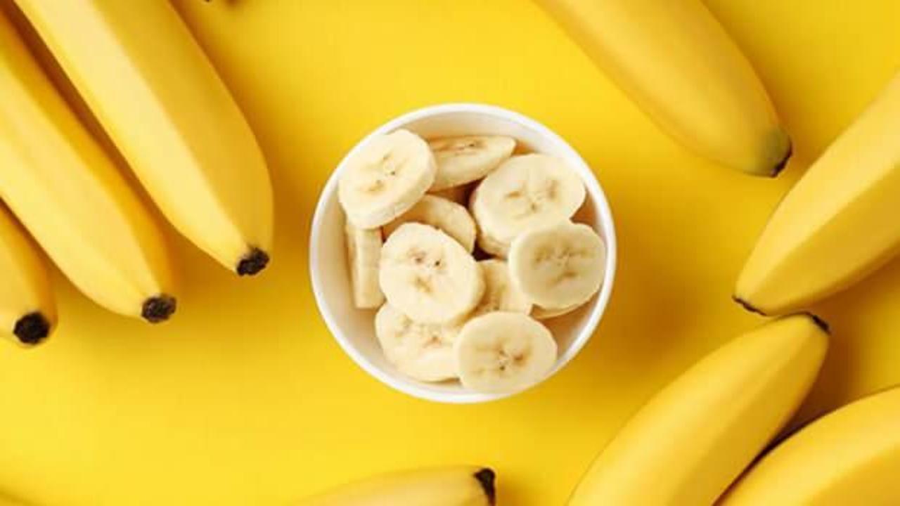 Muzların kararmasını nasıl önlersiniz? Bu basit tüyo ile muzları bir ay boyunca…