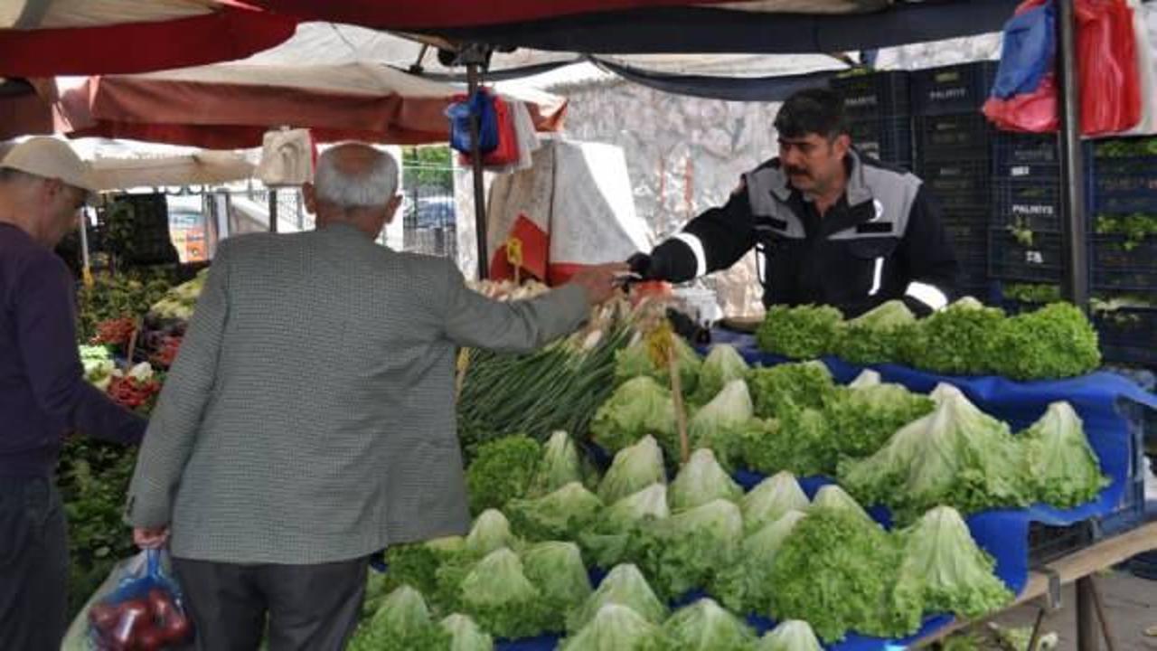 Sıcaklıkların artmasıyla pazar tezgâhlarında fiyatlar yarıya kadar düştü
