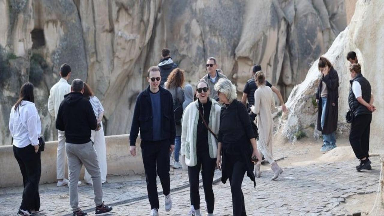 Yerli turistten 230 milyar liralık harcama