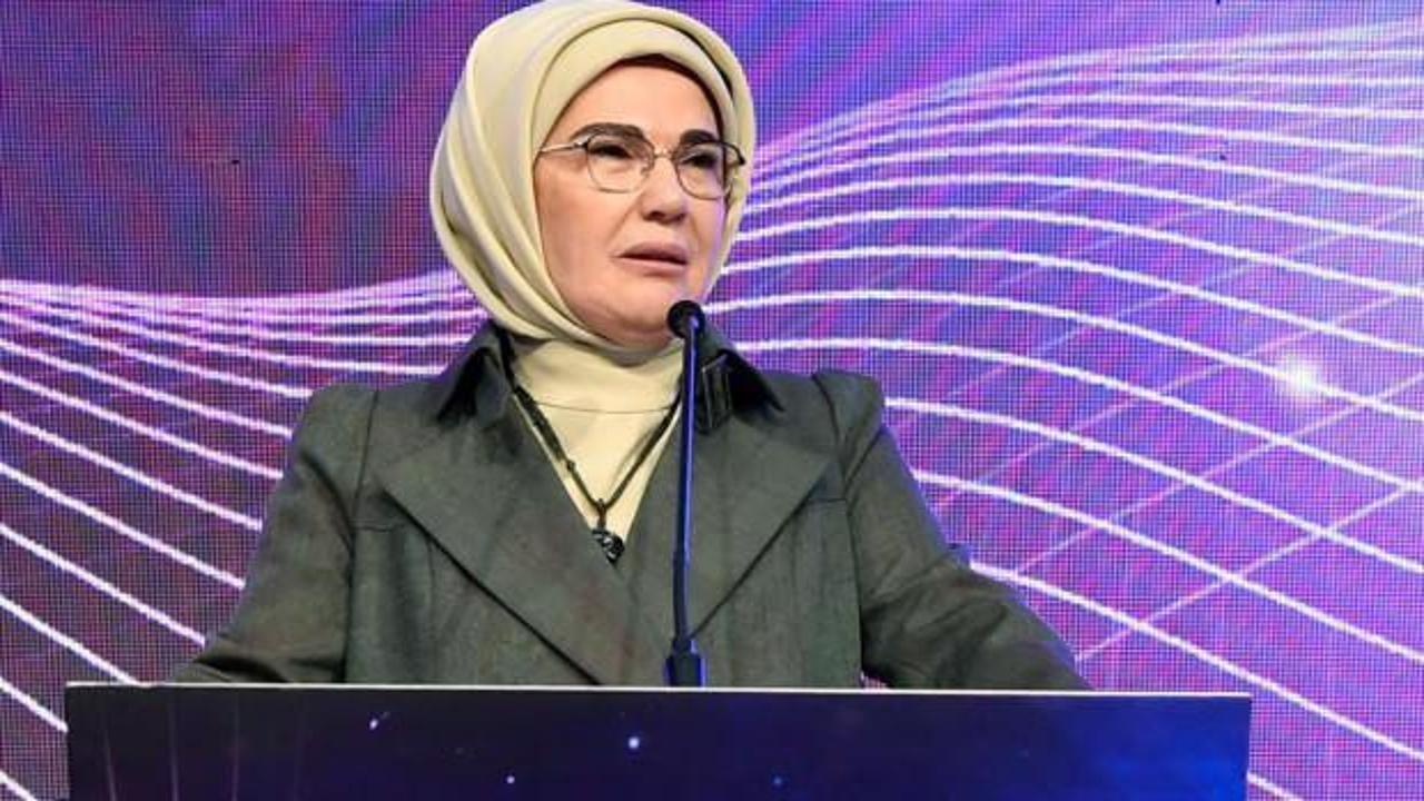 Emine Erdoğan’dan “Dünya Ebeler Günü” paylaşımı