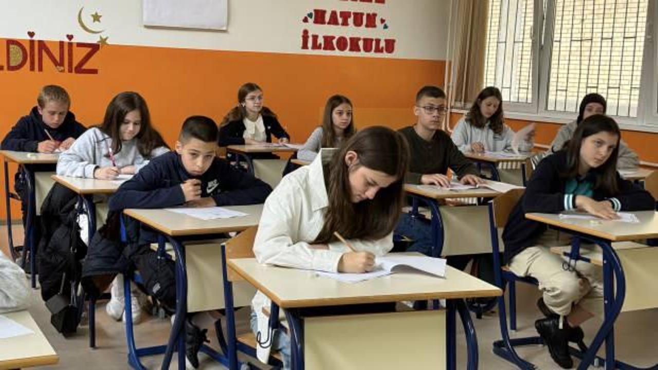 Saraybosnalı öğrenciler, YEE’nin Türkçe sınavında yarıştı