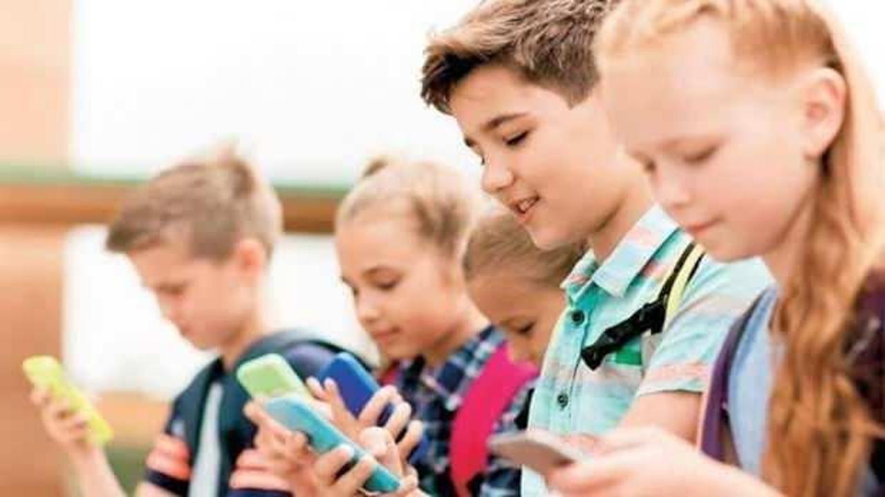 Uzmanlardan 11 yaş uyarısı: Cep telefonu vermeyin!