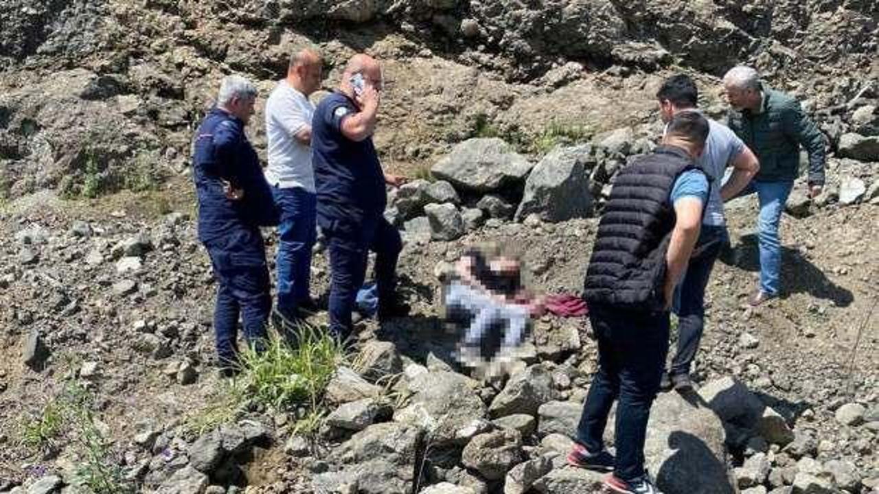 Yol kenarında bir gencin ceseti bulundu