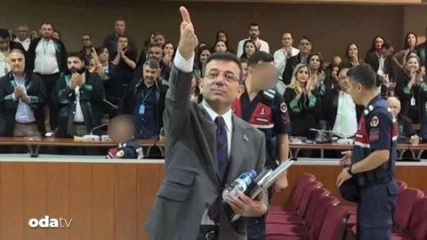 Jandarma’dan “İmamoğlu’na alkış” videosuna açıklama: “Yapay zeka ile hazırlandığı tespit edildi”