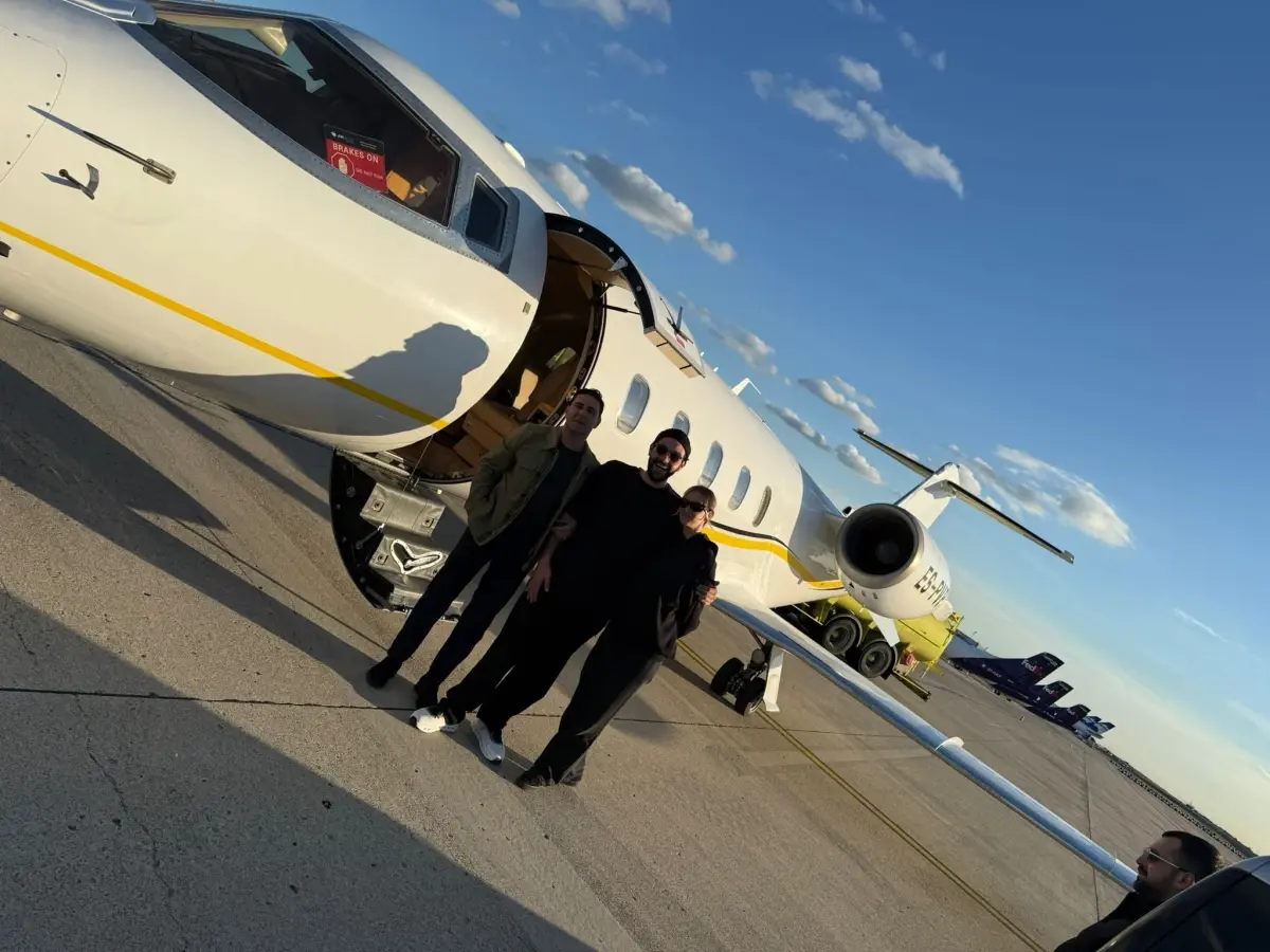 Öncü Sönmez ve Didem Soydan Londra’da Keyifli Anlar Yaşıyor