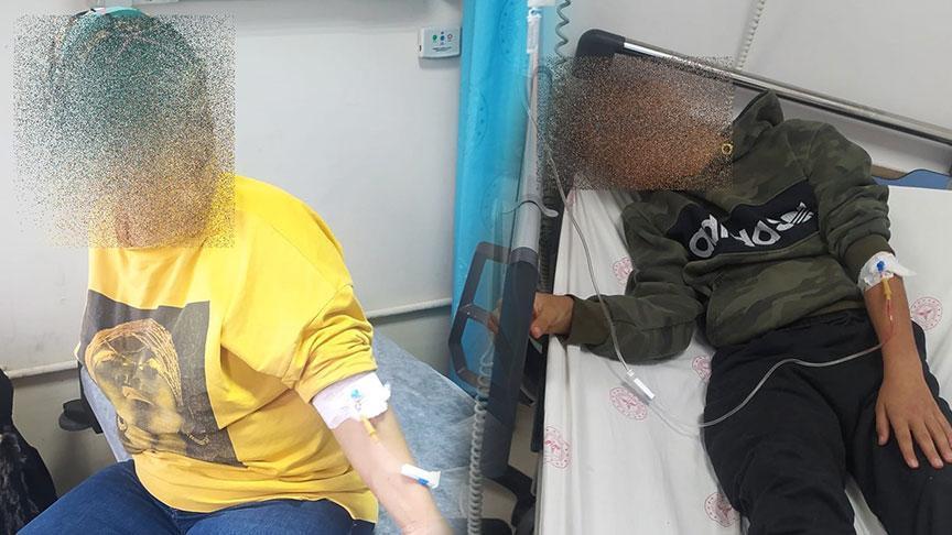 Diyarbakır’da Anne ve Oğlu Zincir Marketten Aldıkları Sucuktan Zehirlendi