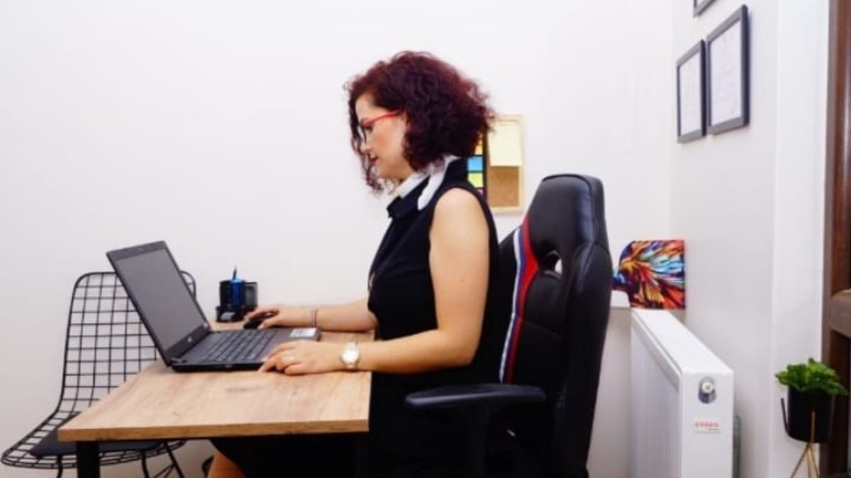 Psikolog Seda Uyanıker: Türkiye’den Dünyaya Açılan Psikoloji Yolculuğu