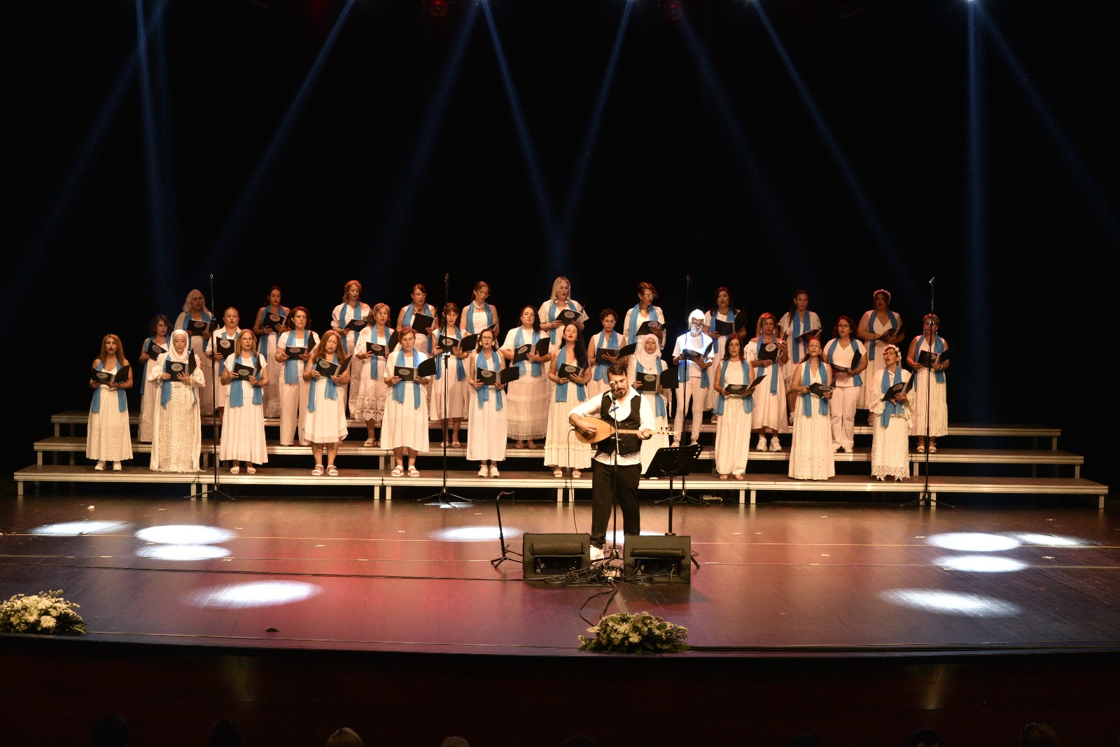 El Ele Sanat: Mersin’de Sanatın Bir Araya Getirdiği Büyük Yolculuk