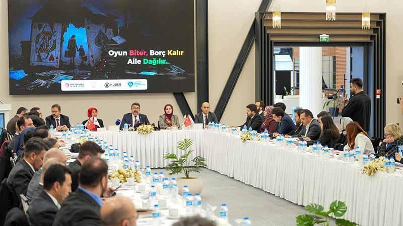 HUDER’den Sanal Bahis ve Kumara Karşı ‘Aileni Koru’ Projesi Tanıtımı