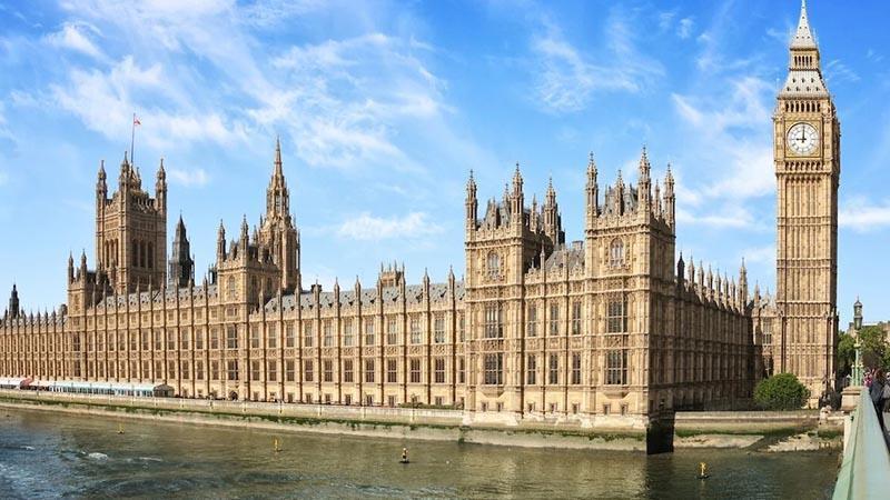 İngiltere’den Rusya’ya Tarihi Yaptırım Paketi