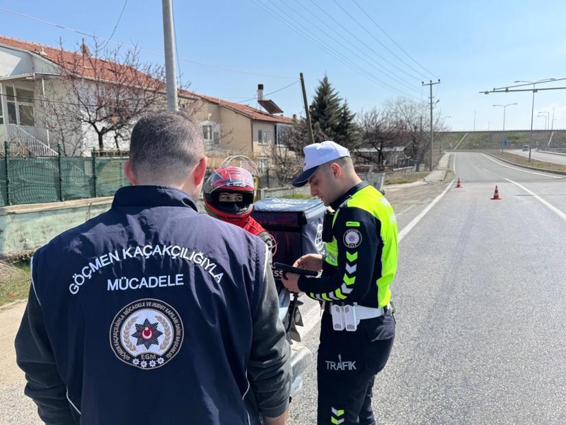 Kırşehir’de 14 Düzensiz Göçmen Yakalandı
