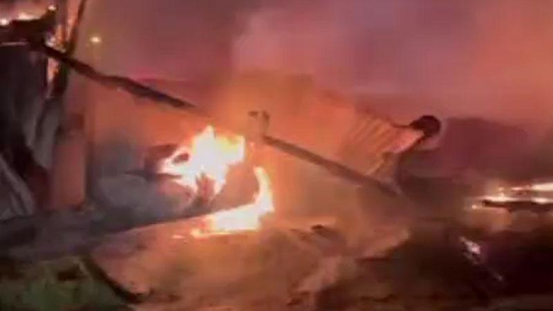 Göncek Köyünde Yıldırım Düşmesiyle Ahır Yangını: Can Kaybı Yok