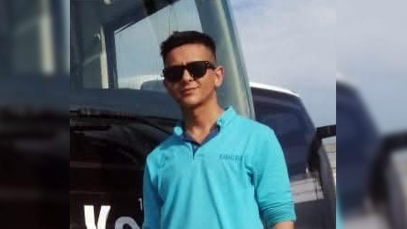 ÇAY BAHÇESİNDE BIÇAKLI SALDIRI! GARSON AĞIR YARALANDI