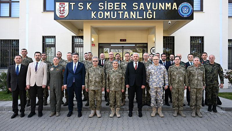 Genelkurmay Başkanı Bayraktaroğlu NATO Tatbikatını Yerinde İnceledi