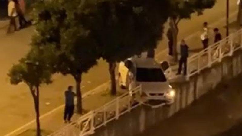 Adana’da Otomobil Sulama Kanalına Uçtu: Sürücü Kurtarıldı