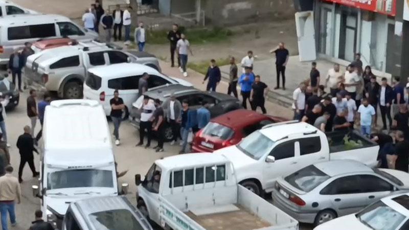 Diyarbakır’da Kanlı Aile Kavgası! Silahlı Çatışmada 1 Ölü, 4 Yaralı