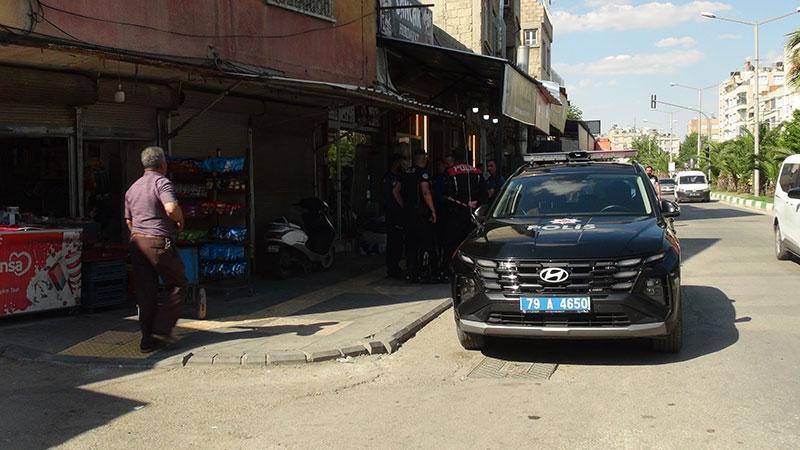 KEBAPÇIDA SİLAHLI VE BIÇAKLI KAVGA: 1 KİŞİ YARALANDI