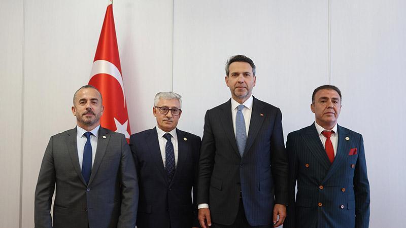 Bakan Bayraktar, Romanya’da UID Heyeti ile Görüştü