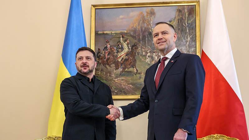 Polonya ve Ukrayna Arasında İsim Krizi: Zelenskiy’e Verilen Devlet Nişanı Geri Çekiliyor