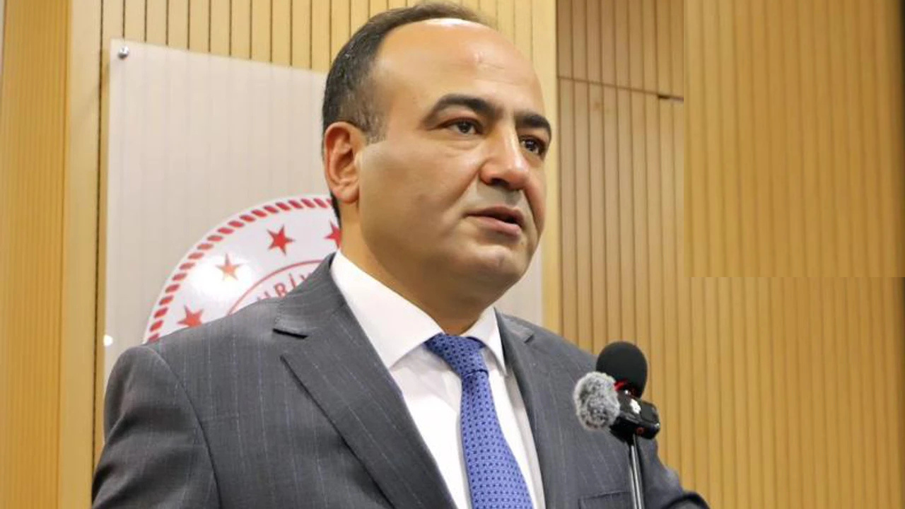 İş İnsanı Aziz Savaş’tan Şanlıurfa İl Sağlık Müdürü Doç. Dr. Erhan Berk’e Anlamlı Destek: “Şanlıurfa Sağlıkta Güçleniyor”