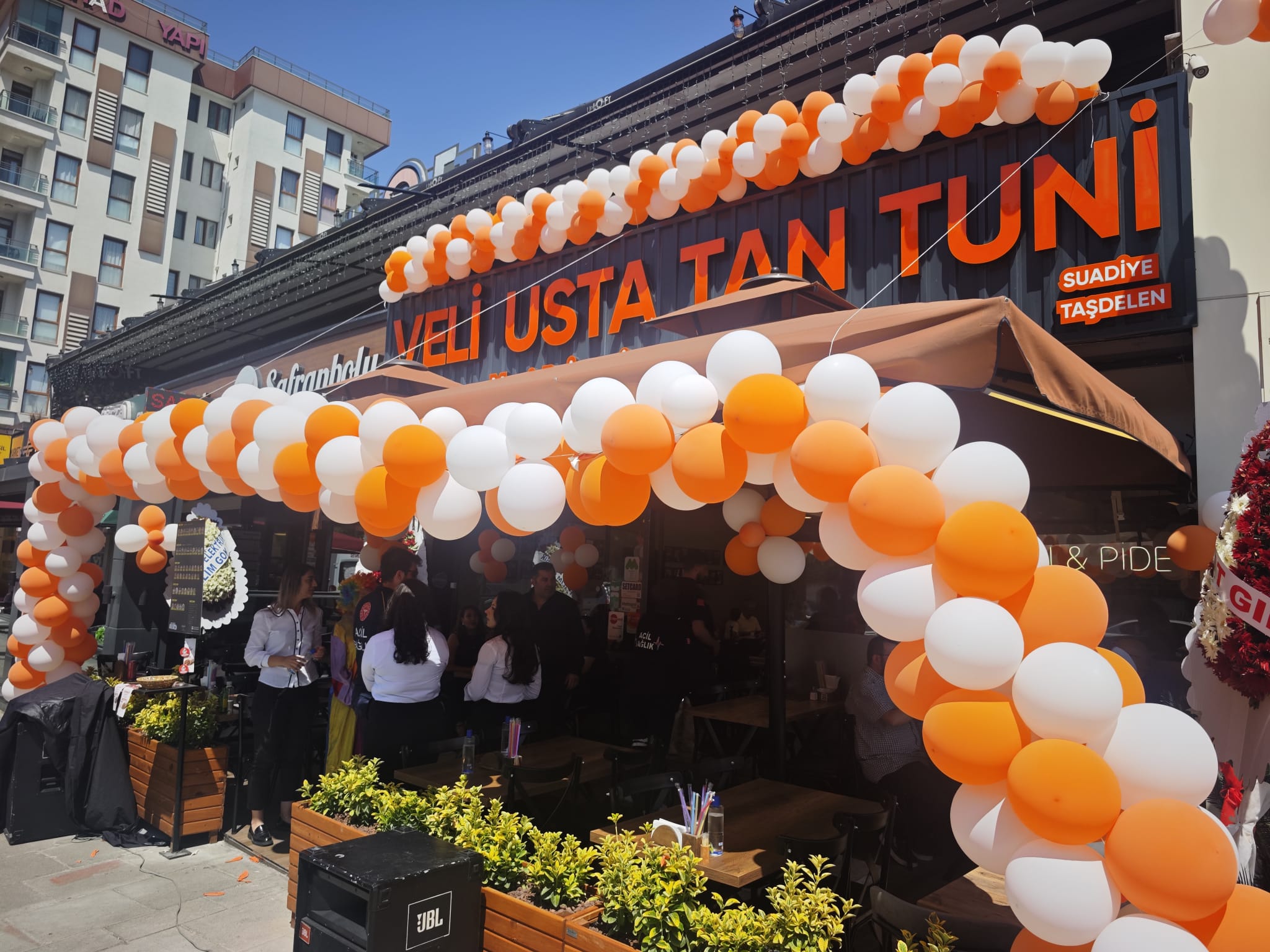 Çekmeköy’ün En Konuşulan Daveti! Veli Usta Tantuni Açılışında Lezzet ve Dostluk Buluştu